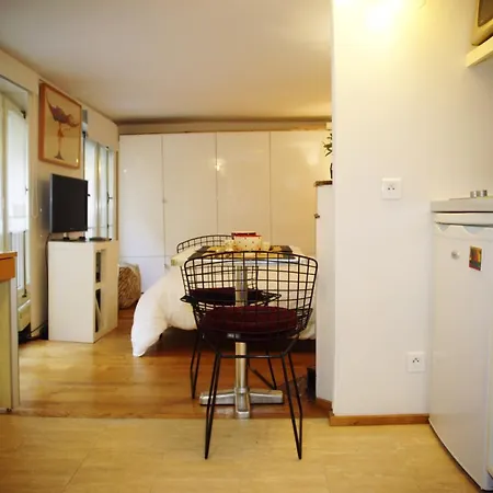 Ile Saint-louis Apartment